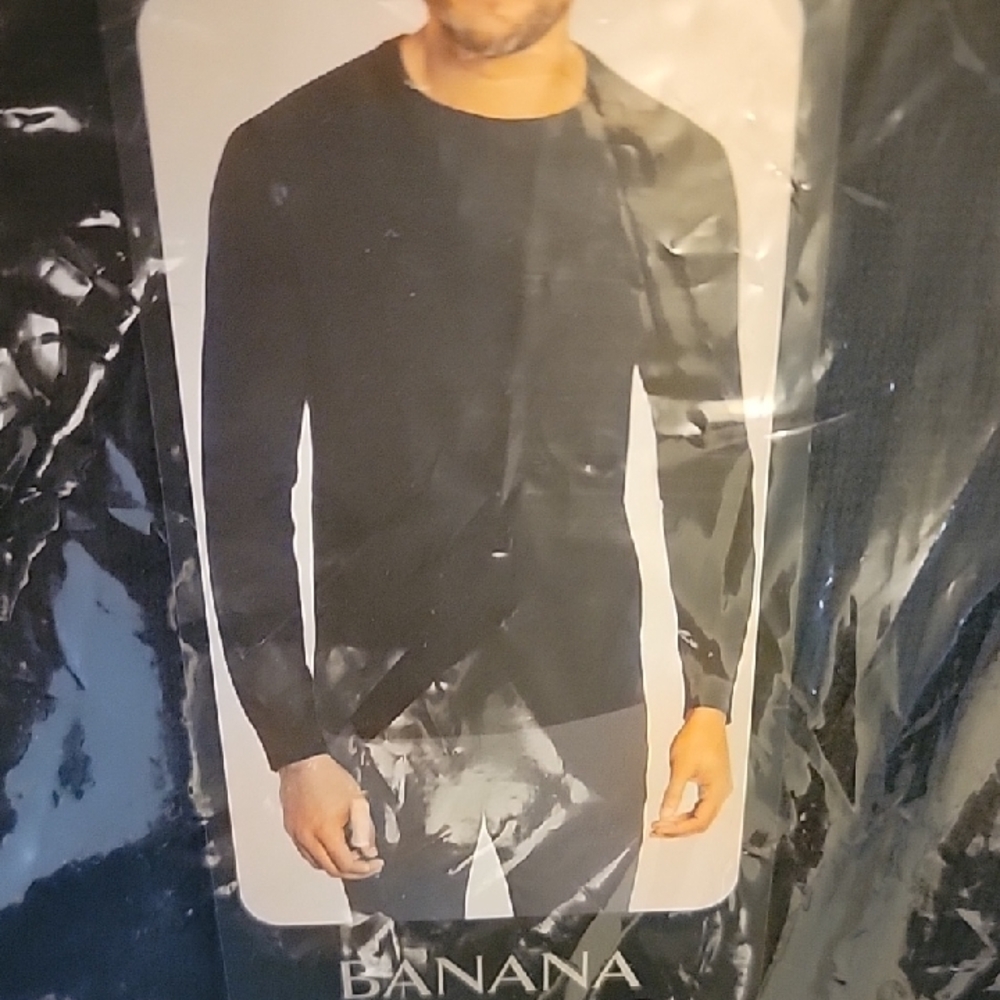 NEW Banana Republic 100% Merino Wool Black Long Sleeve Shirt